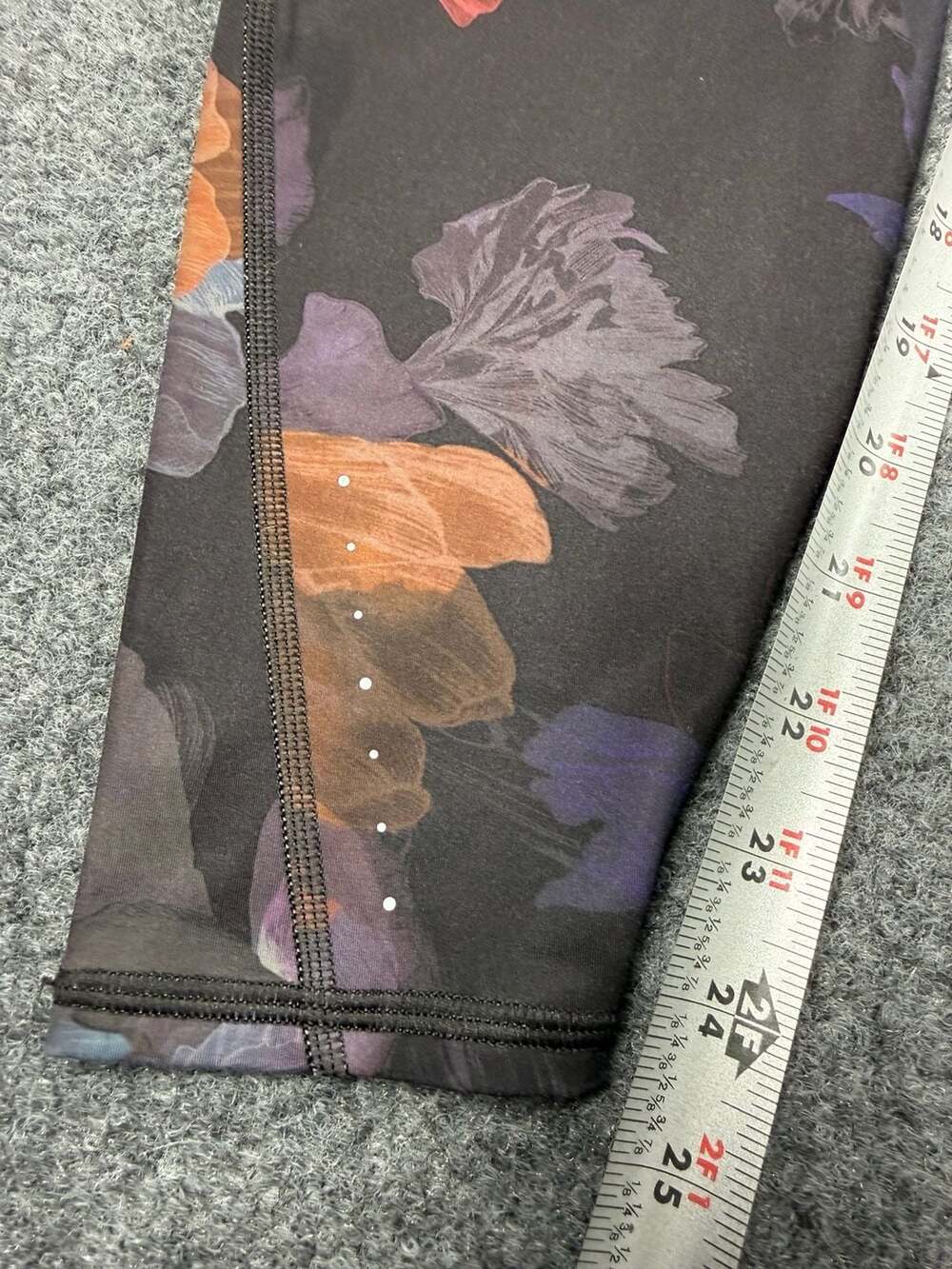 Athleta Rainier Printed Tight Leggings Floral Pattern with Zipper Pockets - Picture 9 of 10